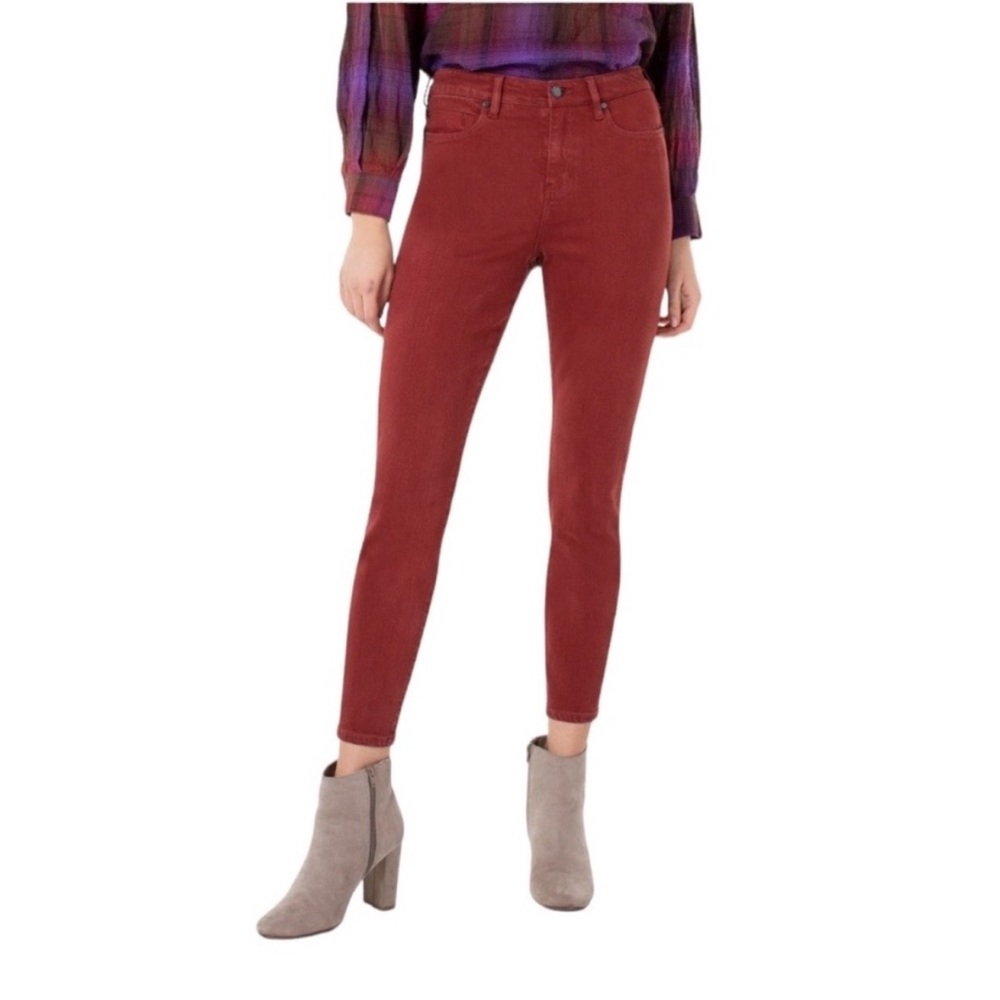 The High-Rise Ankle, cherry wood